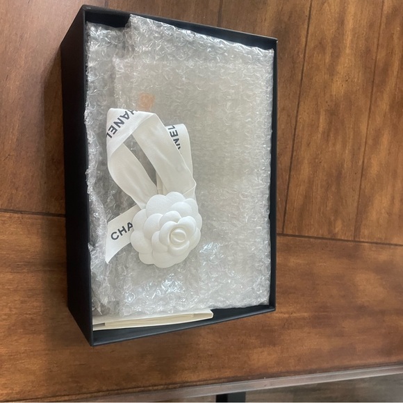 Chanel C19 23K Series Hobo Never Carried Like New - Picture 10 of 14